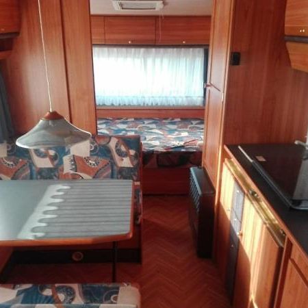 Sosta Camper La Specchia Hotel Сан Пиетро ин Беваня Екстериор снимка