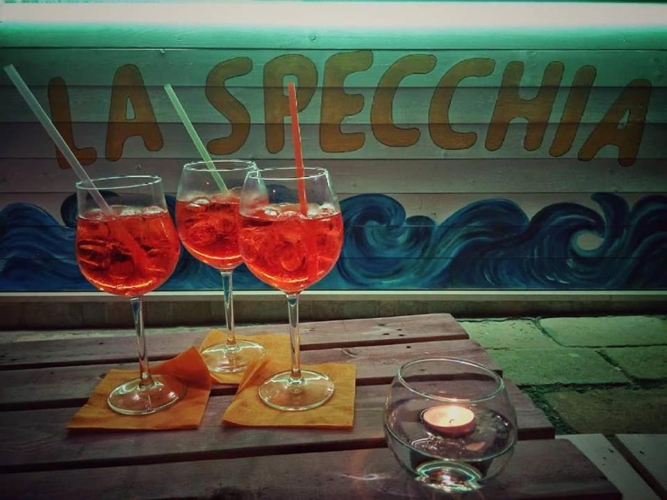 Sosta Camper La Specchia Hotel Сан Пиетро ин Беваня Екстериор снимка